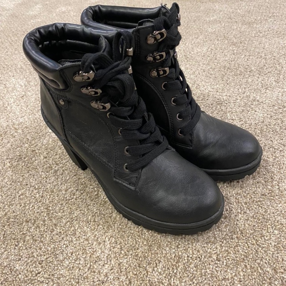 Joe Boxer Block Heel Boots